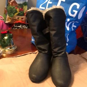 Woodbridge Girls waterproof winter boots size 7